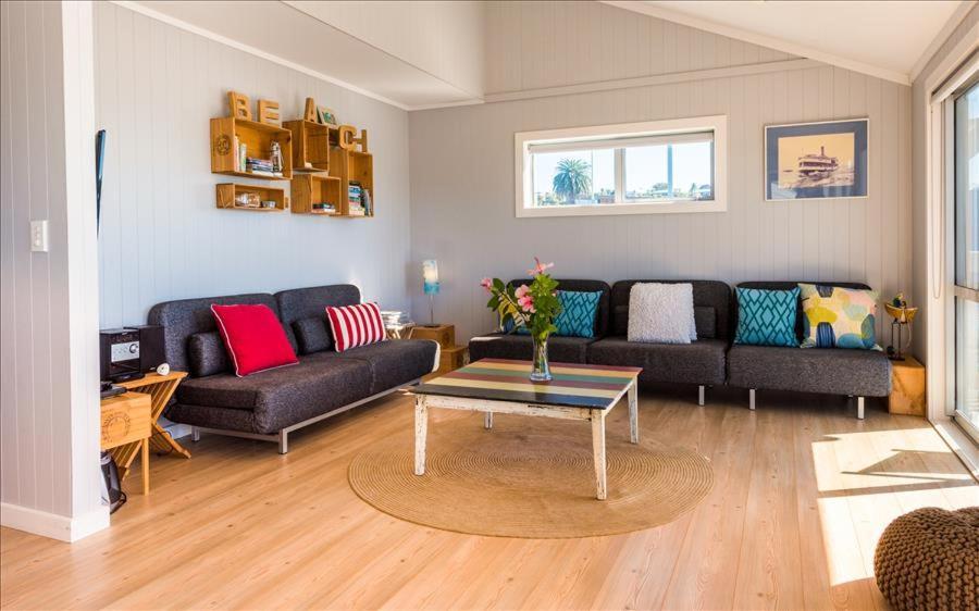 Willa The Waiheke Pad - In The Heart Of Oneroa! Zewnętrze zdjęcie